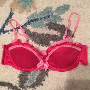 Victoria’s Secret bra 34C